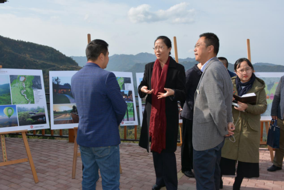 四川省高級(jí)人民法院院長(zhǎng)王海萍視察公司